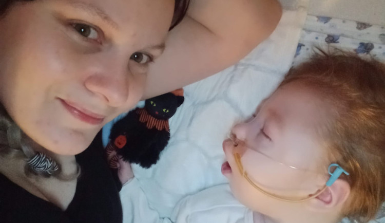 Syn má poškozený mozek a nedožije se rána, řekli Tereze po porodu. Míša teď oslaví tři roky a mamince dává velkou sílu