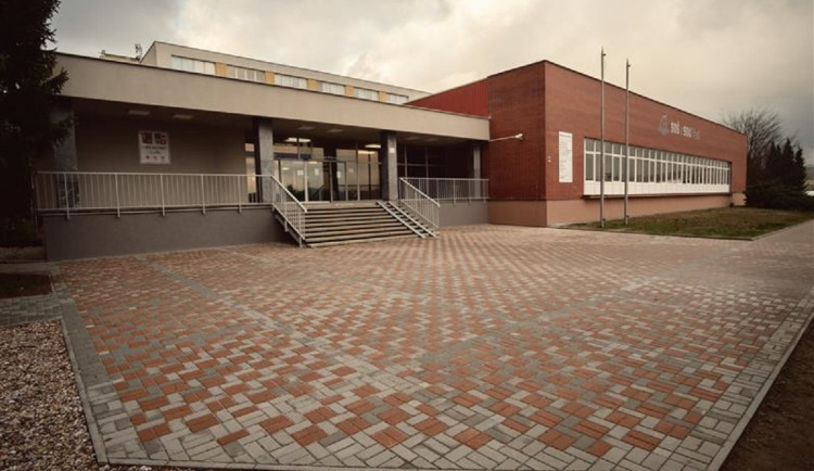 Nové dílny i multifunkční hřiště. Ve školním komplexu v Třešti letos začne modernizace za miliony